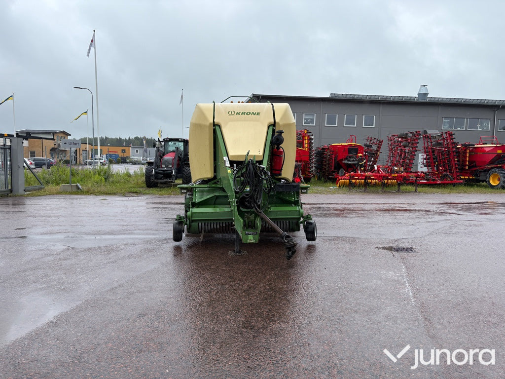 Rundbalspress Krone BIGPACK 890 - مقطورات الاعلاف: صور 2 Rundbalspress Krone BIGPACK 890 - مقطورات الاعلاف: صور 2