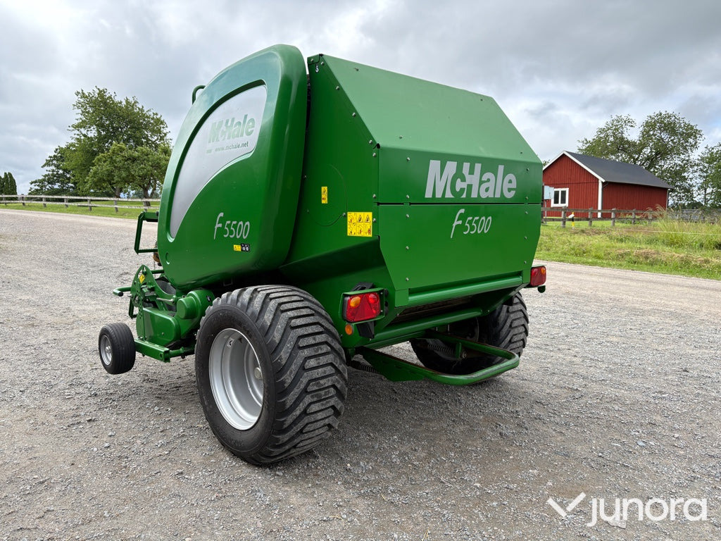 Rundbalspress McHale F5500 - مكبس القش الدائري: صور 2 Rundbalspress McHale F5500 - مكبس القش الدائري: صور 2