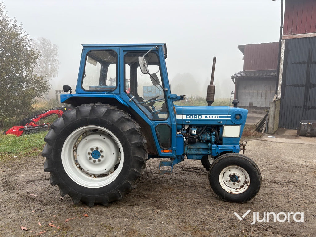 Traktor - Ford 4600 1976 - جرار: صور 3 Traktor - Ford 4600 1976 - جرار: صور 3