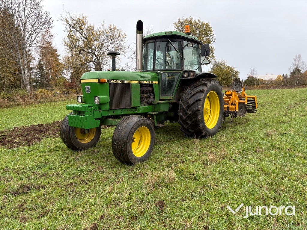 Traktor - John Deere 4040 - جرار: صور 3 Traktor - John Deere 4040 - جرار: صور 3