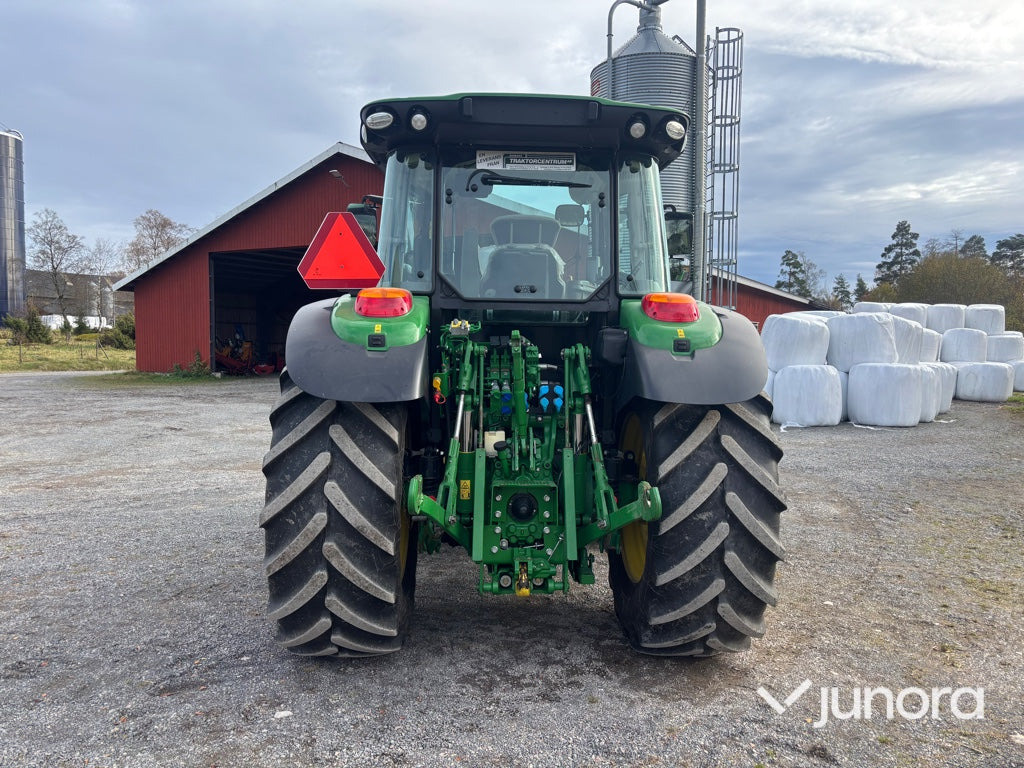 Traktor - John Deere 5125R med lastare & frontlyft - جرار: صور 4 Traktor - John Deere 5125R med lastare & frontlyft - جرار: صور 4