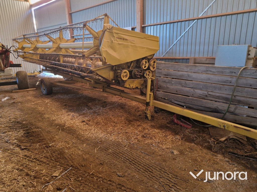 Tröska - New Holland TF 46 - حصادة شاملة: صور 3 Tröska - New Holland TF 46 - حصادة شاملة: صور 3