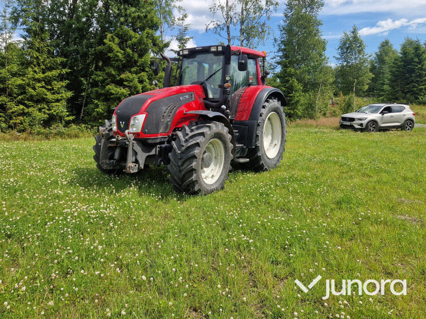 Valtra T203 Direct - جرار: صور 1 Valtra T203 Direct - جرار: صور 1