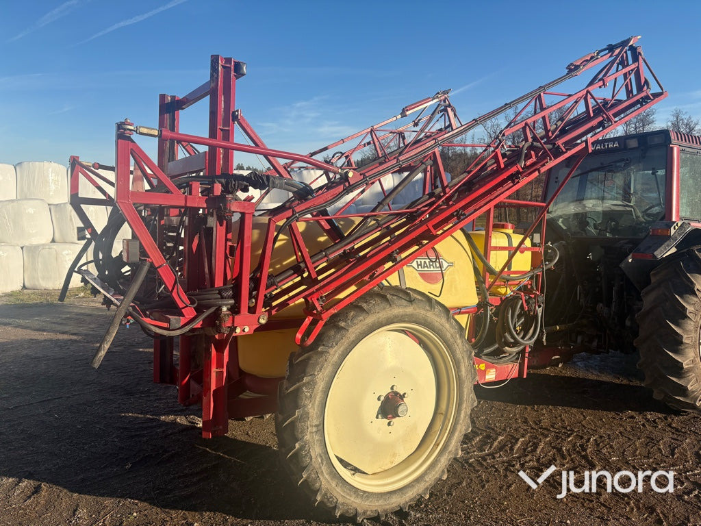 Växtskyddsspruta - Hardi TY1500 - آلة الرش المقطورة: صور 4 Växtskyddsspruta - Hardi TY1500 - آلة الرش المقطورة: صور 4