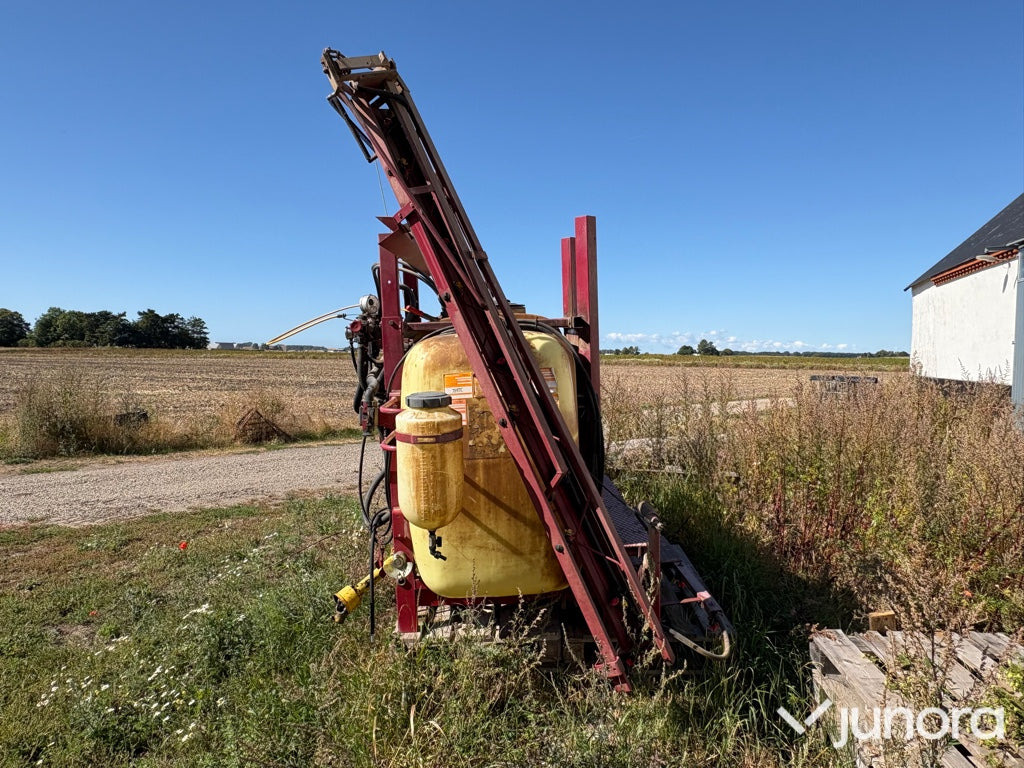 Växtspruta - Hardi, 1000L, 12M - آلة الرش المعلقة: صور 3 Växtspruta - Hardi, 1000L, 12M - آلة الرش المعلقة: صور 3