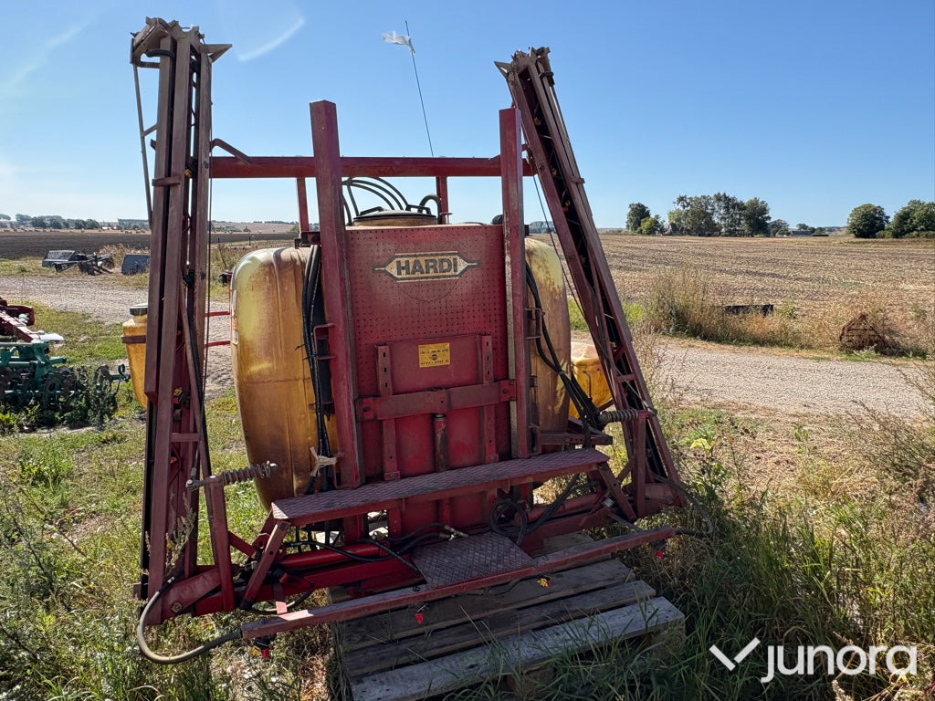 Växtspruta - Hardi, 1000L, 12M - آلة الرش المعلقة: صور 5 Växtspruta - Hardi, 1000L, 12M - آلة الرش المعلقة: صور 5