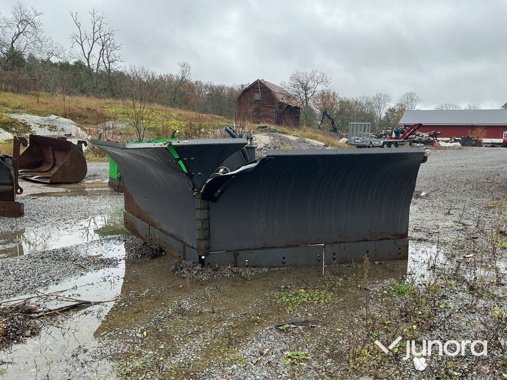 Vikplog - Holms, PV-3.6, Trepunkt - محراث: صور 1 Vikplog - Holms, PV-3.6, Trepunkt - محراث: صور 1