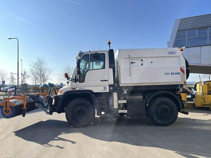 Mercedes-Benz Unimog U400 U400 4 x 2 / Schmidt SK350 sweeper - سياره كنس شوارع: صور 2 Mercedes-Benz Unimog U400 U400 4 x 2 / Schmidt SK350 sweeper - سياره كنس شوارع: صور 2