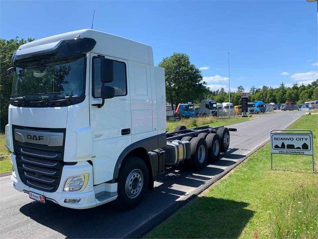 DAF XF 430 FAW 8x4*4 Tridem - الشاسيه شاحنة: صور 1 DAF XF 430 FAW 8x4*4 Tridem - الشاسيه شاحنة: صور 1