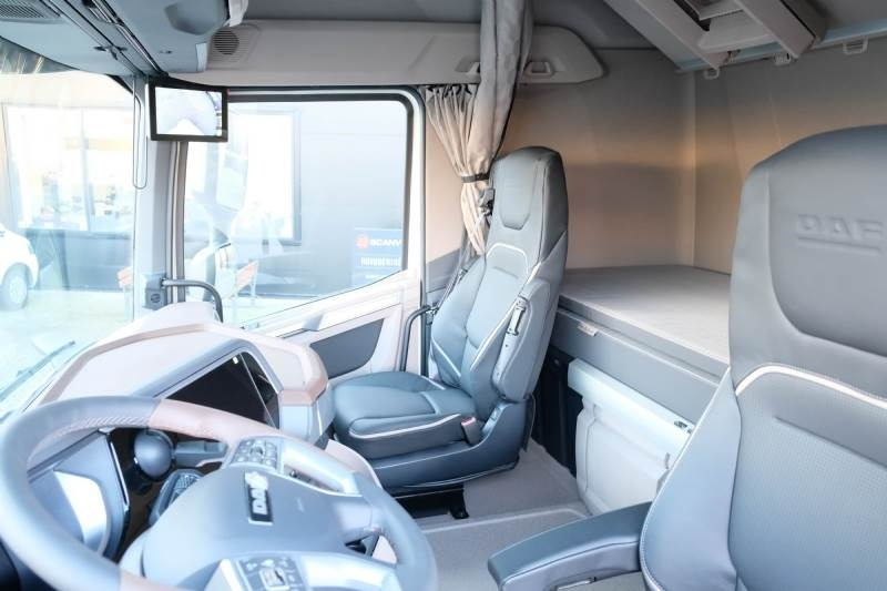 DAF XG+ 530 6x2 - شاحنة جرار: صور 5 DAF XG+ 530 6x2 - شاحنة جرار: صور 5