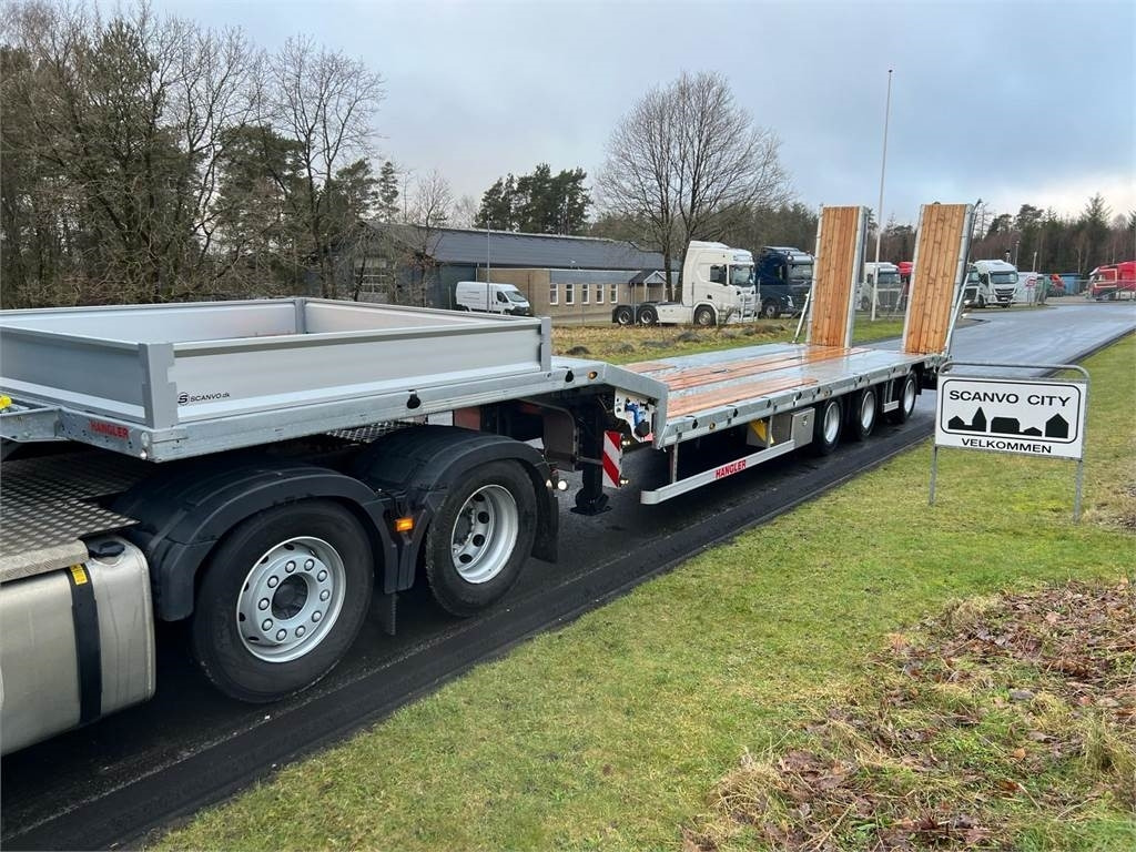 Hangler SDS-H 510-T 3-aks maskintrailer - dobbelt ramper - عربة مسطحة منخفضة نصف مقطورة: صور 1 Hangler SDS-H 510-T 3-aks maskintrailer - dobbelt ramper - عربة مسطحة منخفضة نصف مقطورة: صور 1