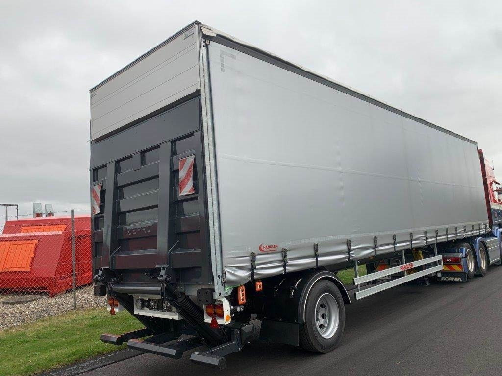 Hangler SES-H 250 RoadRunner RH 140 27-pallers - Gardintra - الخيمة نصف مقطورة: صور 4 Hangler SES-H 250 RoadRunner RH 140 27-pallers - Gardintra - الخيمة نصف مقطورة: صور 4