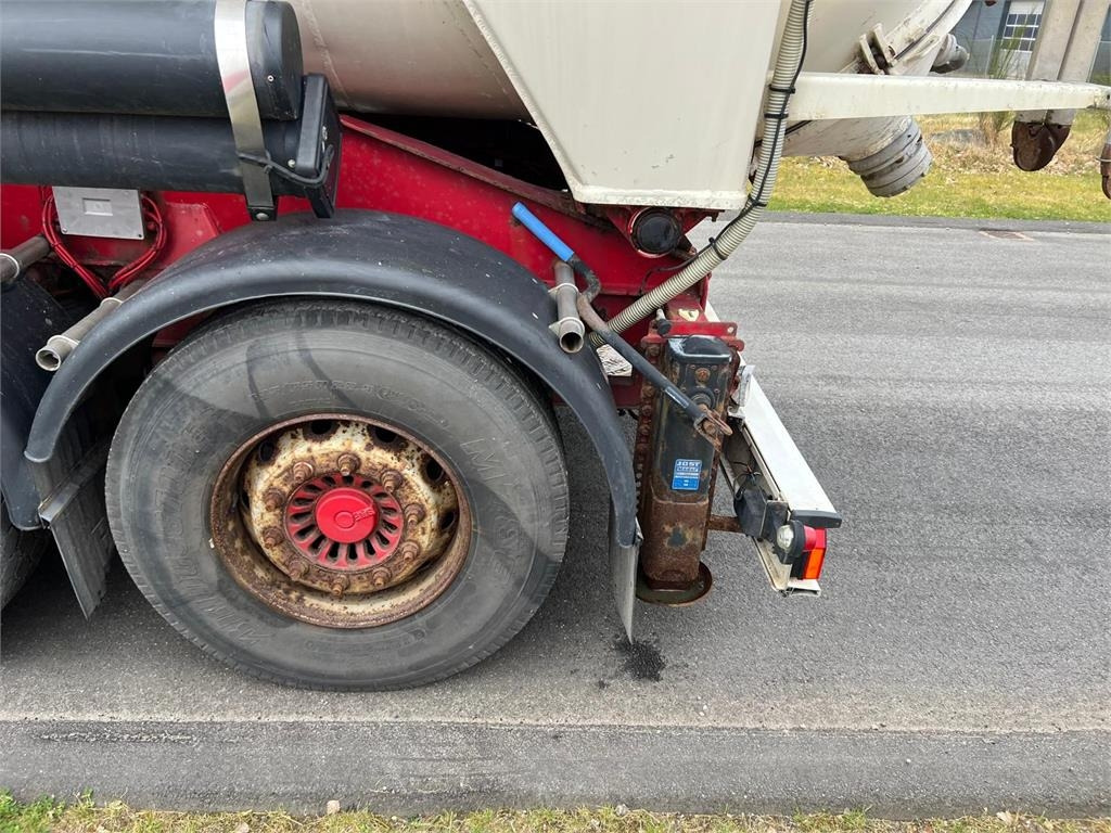 نصف مقطورة صهريج Interconsult 64m3 STRT1-64CA med tip: صور 7