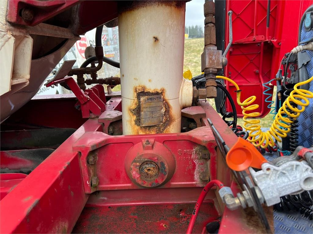 نصف مقطورة صهريج Interconsult 64m3 STRT1-64CA med tip: صور 8