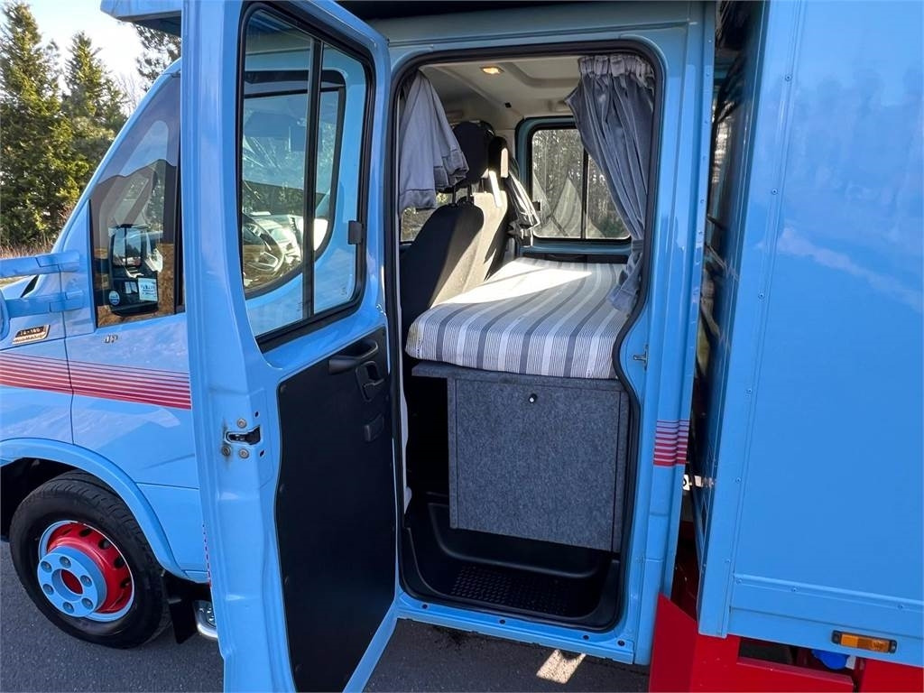 Iveco Daily 70C18 - dobbelt cab - بصندوق مغلق شاحنة: صور 4 Iveco Daily 70C18 - dobbelt cab - بصندوق مغلق شاحنة: صور 4