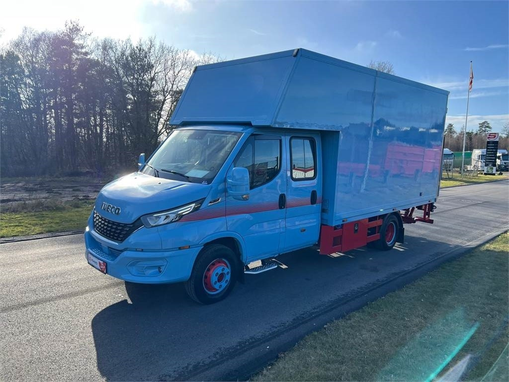 Iveco Daily 70C18 - dobbelt cab - بصندوق مغلق شاحنة: صور 1 Iveco Daily 70C18 - dobbelt cab - بصندوق مغلق شاحنة: صور 1