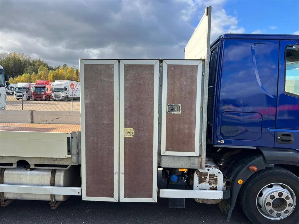 شاحنة نقل سيارات شاحنة Iveco Euro Cargo 120 E22: صور 6