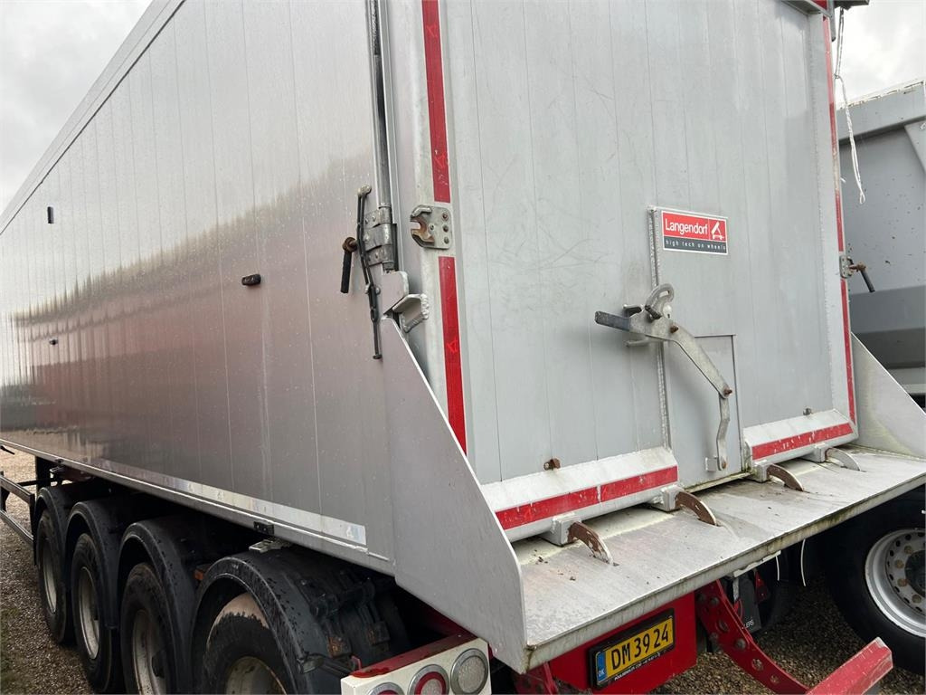 Langendorf SKA36 60m3 alu kasse med plastindlæg - قلابة نصف مقطورة: صور 4 Langendorf SKA36 60m3 alu kasse med plastindlæg - قلابة نصف مقطورة: صور 4