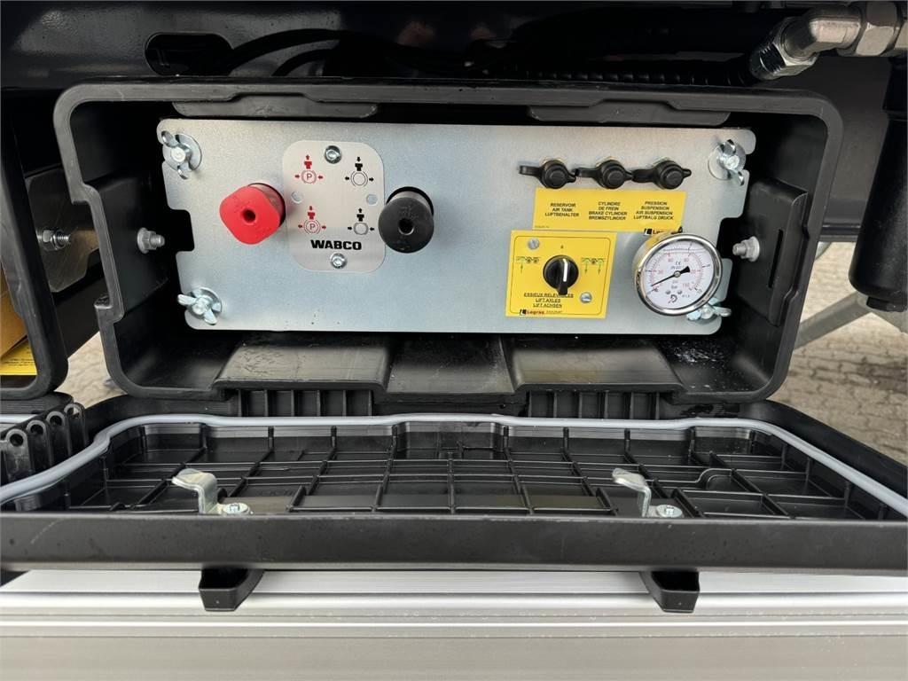 أرضية المشي نصف مقطورة Legras 91,8 m3 - VBK Aut. presenning: صور 9 أرضية المشي نصف مقطورة Legras 91,8 m3 - VBK Aut. presenning: صور 9