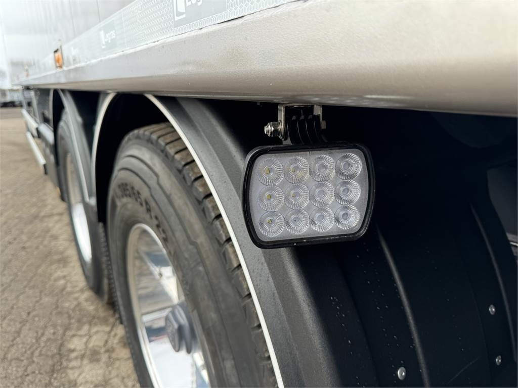 أرضية المشي نصف مقطورة Legras 91,8 m3 - VBK Aut. presenning: صور 12 أرضية المشي نصف مقطورة Legras 91,8 m3 - VBK Aut. presenning: صور 12