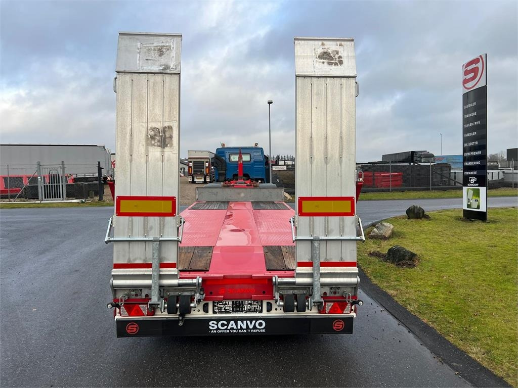 MAX Trailer MAX 300 - 7000 mm + ramper - شاحنة نقل سيارات مقطورة: صور 3 MAX Trailer MAX 300 - 7000 mm + ramper - شاحنة نقل سيارات مقطورة: صور 3