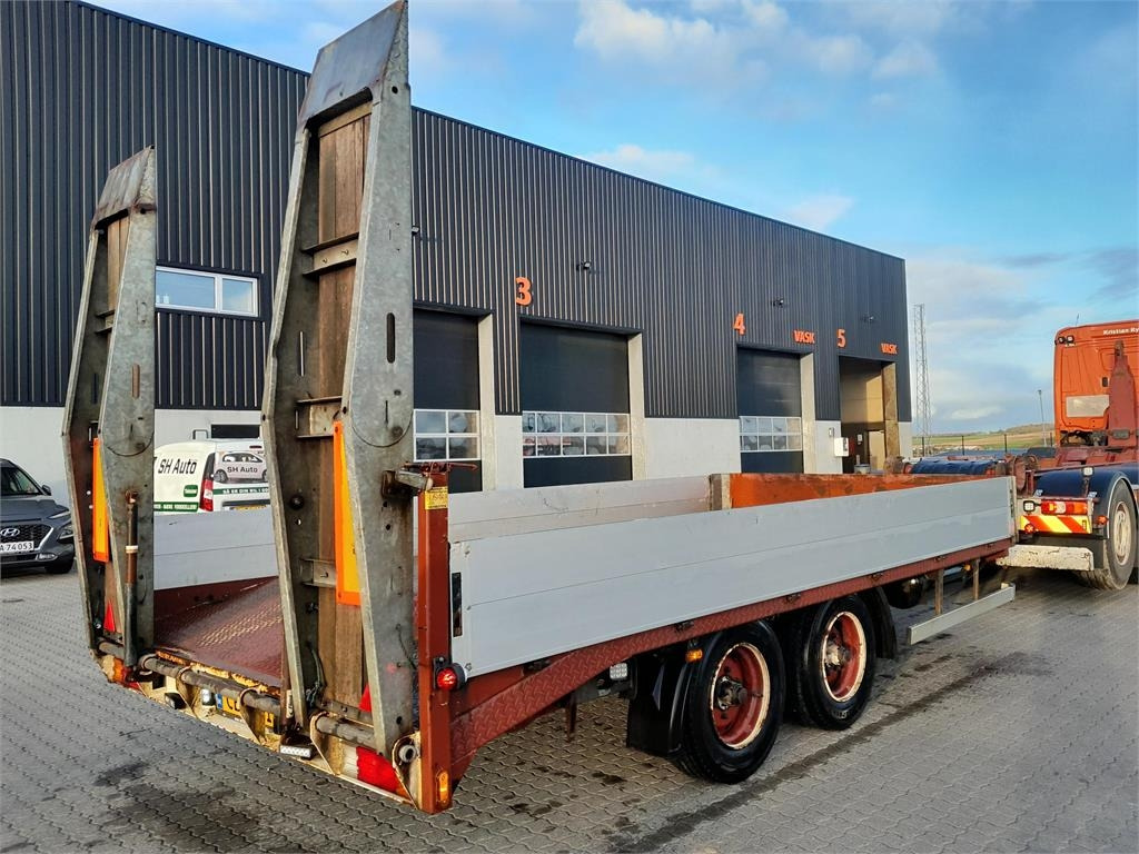 MTDK KC200 11,8 ton 5,2 mtr lad + ramper - عربة مسطحة منخفضة مقطورة: صور 3 MTDK KC200 11,8 ton 5,2 mtr lad + ramper - عربة مسطحة منخفضة مقطورة: صور 3