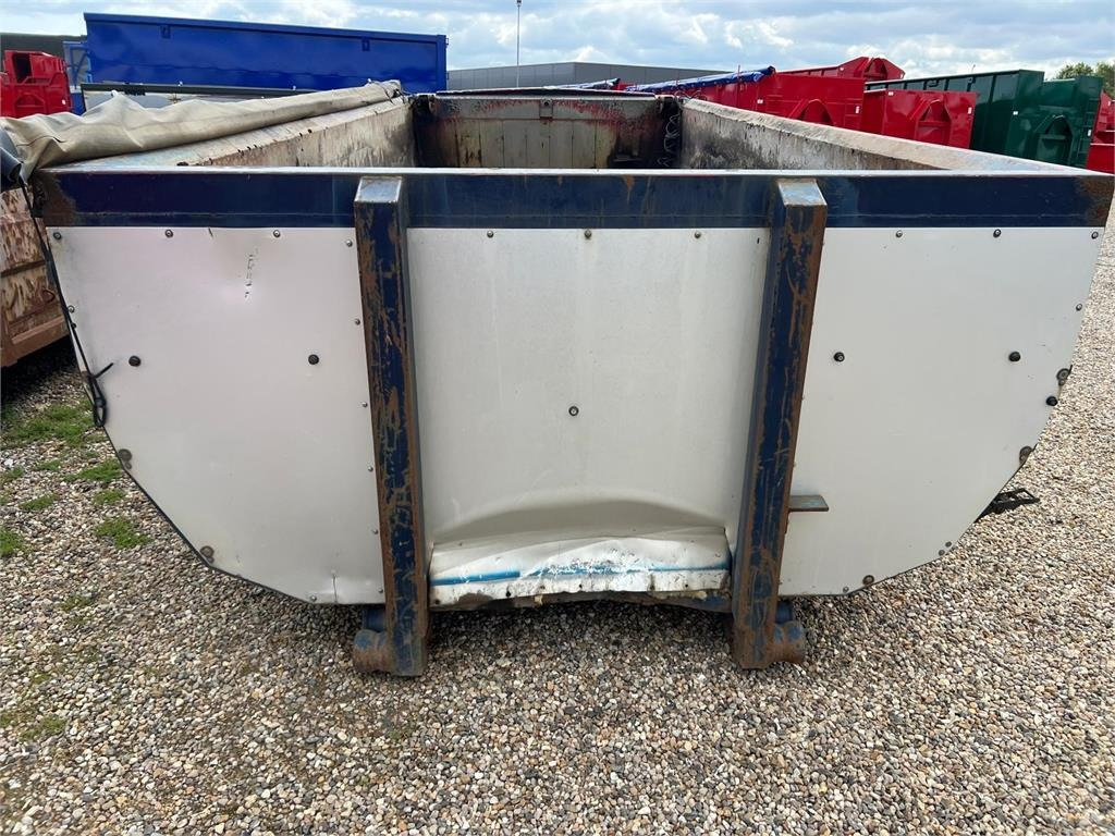 MTDK SR5813 rundbue - بصندوق مغلق: صور 5 MTDK SR5813 rundbue - بصندوق مغلق: صور 5