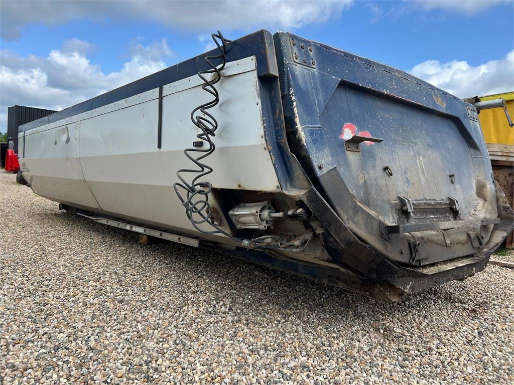 MTDK SR5813 rundbue - بصندوق مغلق: صور 2 MTDK SR5813 rundbue - بصندوق مغلق: صور 2