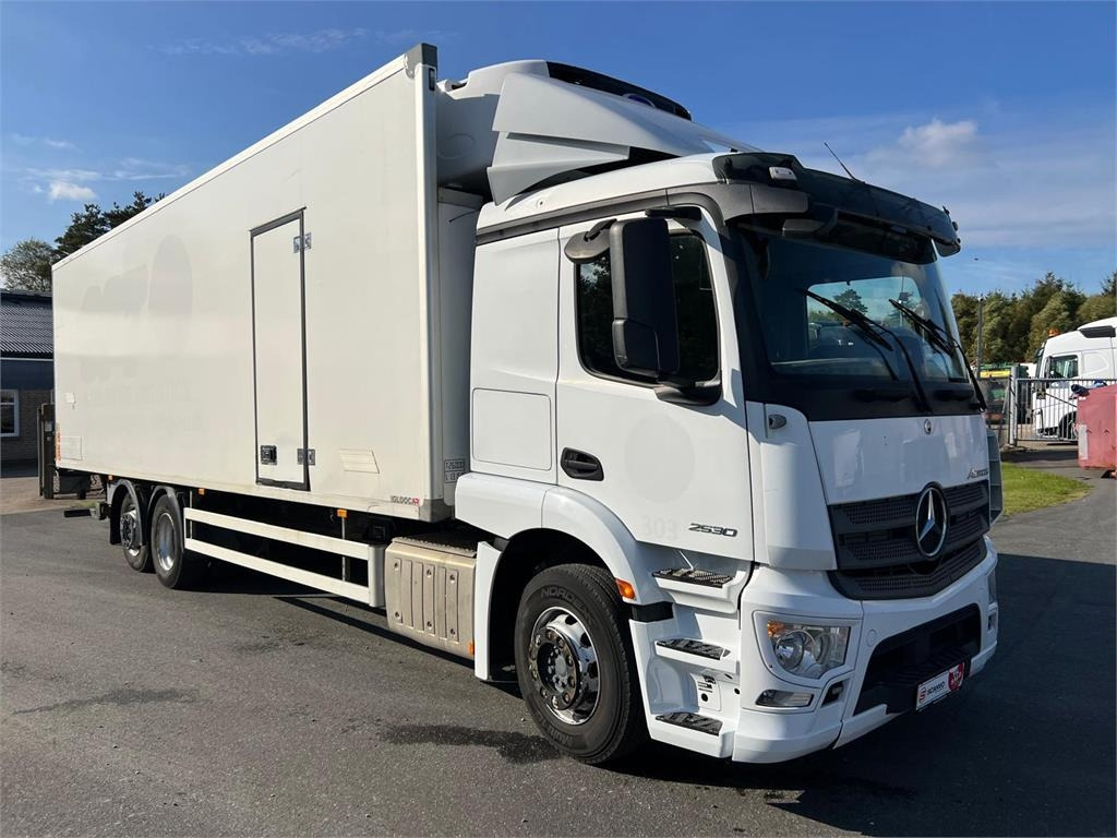 Mercedes-Benz Actros 2530 L 6x2*4 - مبردة شاحنة: صور 2 Mercedes-Benz Actros 2530 L 6x2*4 - مبردة شاحنة: صور 2