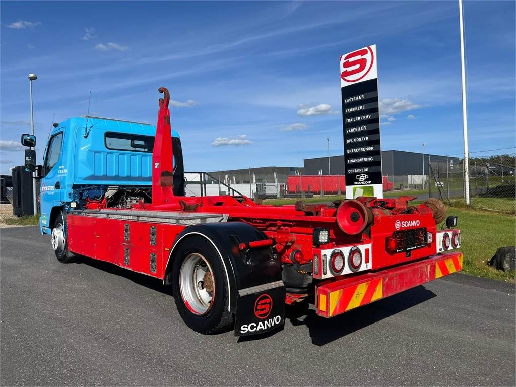 Mitsubishi Fuso CANTER 9C150 - شاحنة ذات الخطاف: صور 4 Mitsubishi Fuso CANTER 9C150 - شاحنة ذات الخطاف: صور 4