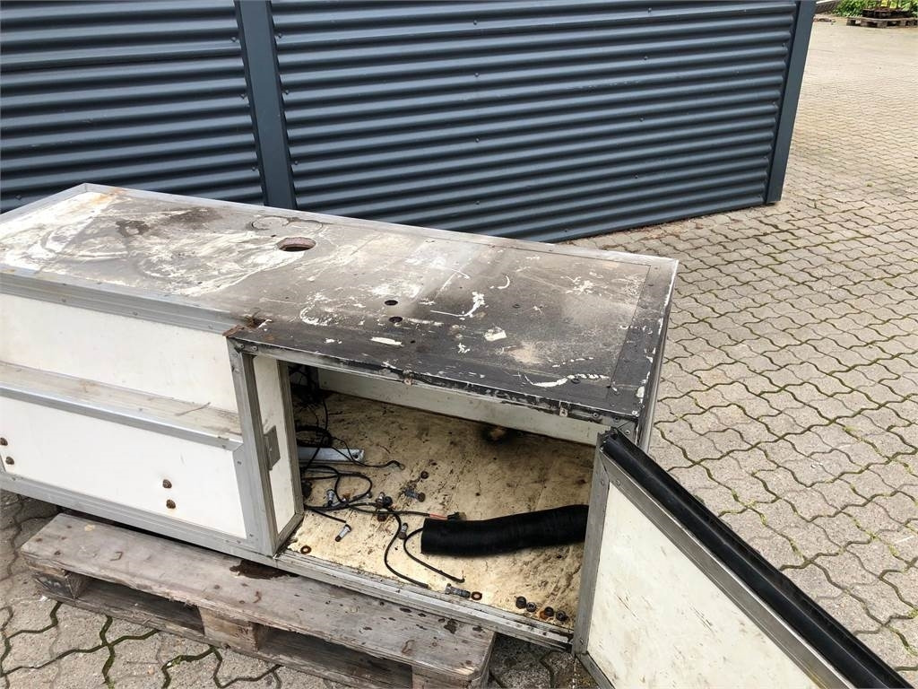 Værktøjskasse L1800 x H610 x D705 mm - هيكل السيارة الخارجية - شاحنة: صور 4 Værktøjskasse L1800 x H610 x D705 mm - هيكل السيارة الخارجية - شاحنة: صور 4