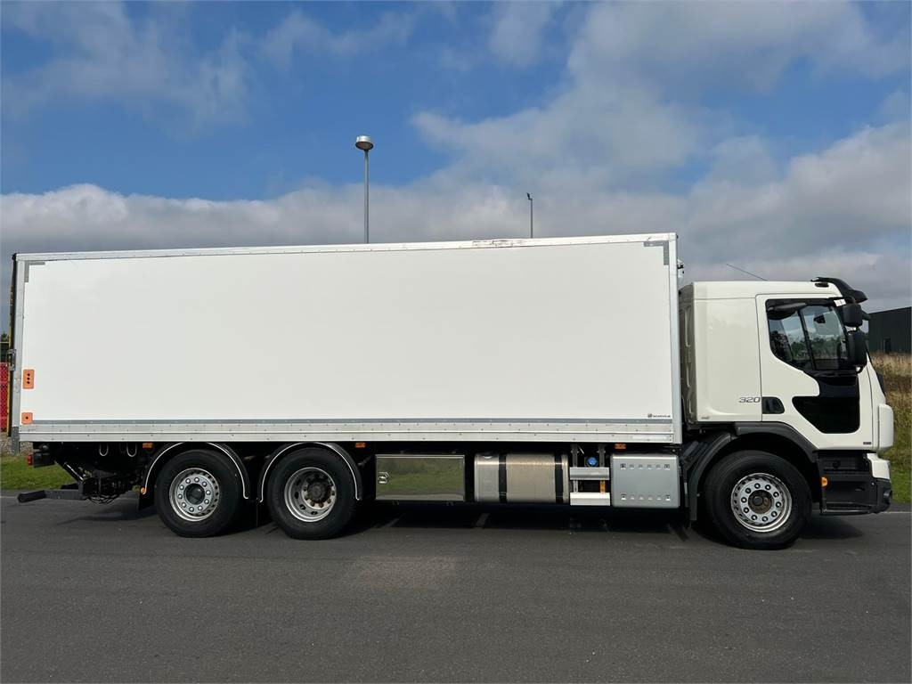 Volvo FE320 6x2*4 - بصندوق مغلق شاحنة: صور 3 Volvo FE320 6x2*4 - بصندوق مغلق شاحنة: صور 3