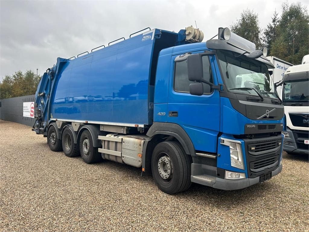 Volvo FM420 8x2*6 Trippel NTM 25m3 - شاحنة القمامة: صور 1 Volvo FM420 8x2*6 Trippel NTM 25m3 - شاحنة القمامة: صور 1