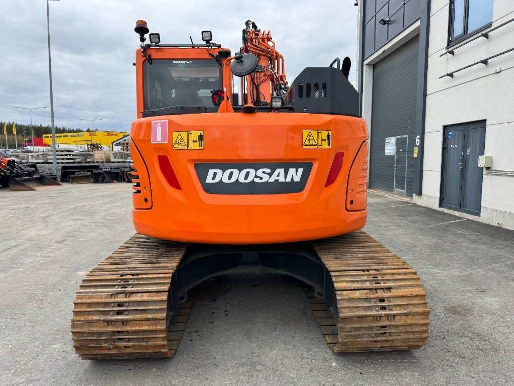Doosan DX 140 LCR-5 Pyörittäjällä - حفارات زحافة: صور 4 Doosan DX 140 LCR-5 Pyörittäjällä - حفارات زحافة: صور 4