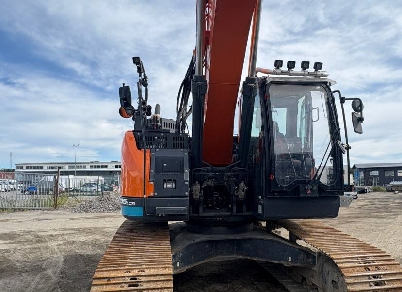 Doosan DX 235 LCR-5 - حفارات زحافة: صور 5 Doosan DX 235 LCR-5 - حفارات زحافة: صور 5