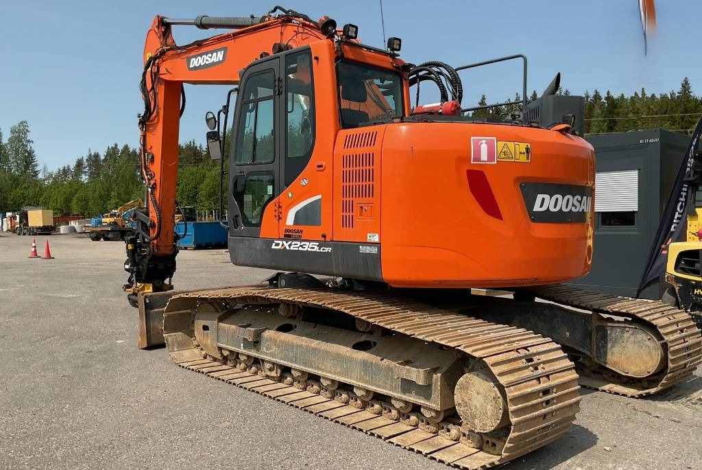 Doosan DX235LCR-5 DOZER - حفارات زحافة: صور 2 Doosan DX235LCR-5 DOZER - حفارات زحافة: صور 2