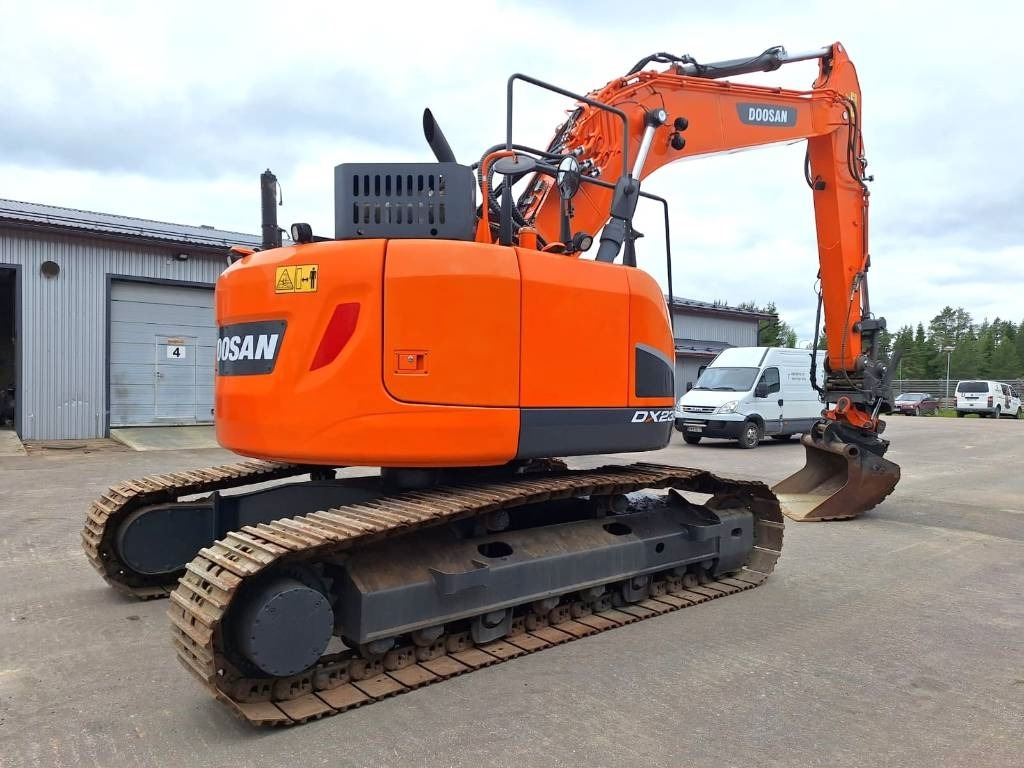 Doosan MYYTY! SOLD! DX235LCR-5 PYÖRITTÄJÄ - حفارات زحافة: صور 4 Doosan MYYTY! SOLD! DX235LCR-5 PYÖRITTÄJÄ - حفارات زحافة: صور 4