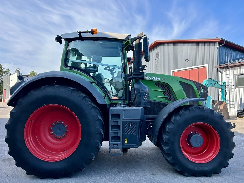 جرار Fendt 828 S4 Profi Plus: صور 7