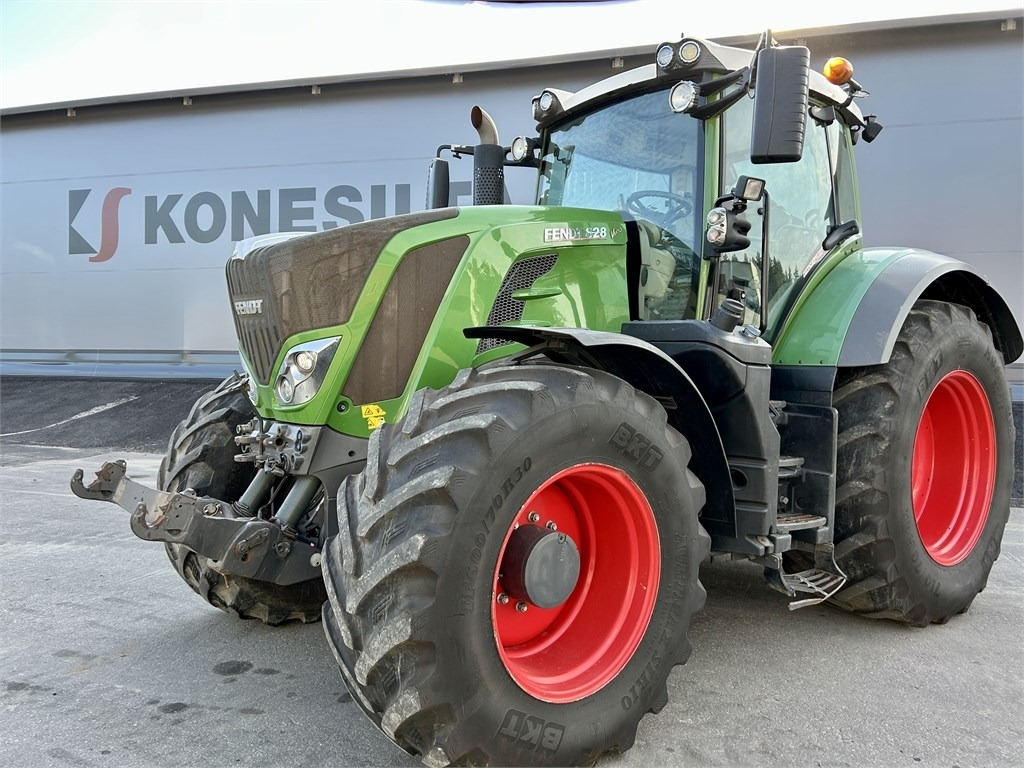 Fendt 828 S4 Profi Plus - جرار: صور 2 Fendt 828 S4 Profi Plus - جرار: صور 2