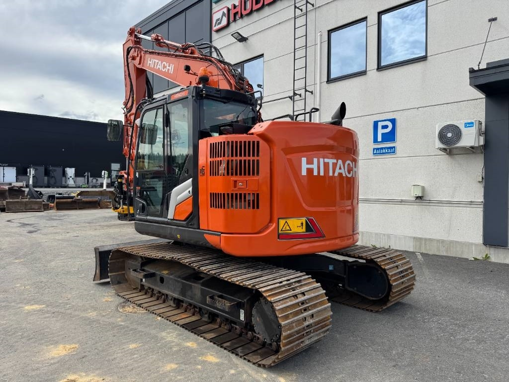 Hitachi ZX 135 USBL-7 - حفارات زحافة: صور 3 Hitachi ZX 135 USBL-7 - حفارات زحافة: صور 3