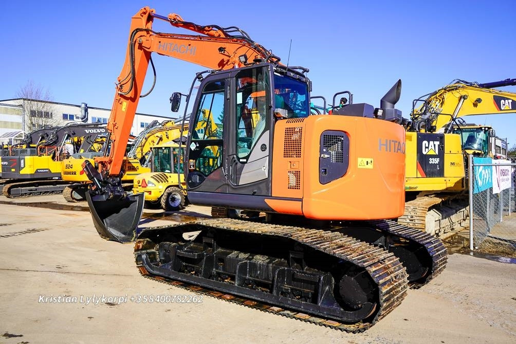 Hitachi ZX135US-6 METSÄALUSTALLA - حفارات زحافة: صور 2 Hitachi ZX135US-6 METSÄALUSTALLA - حفارات زحافة: صور 2