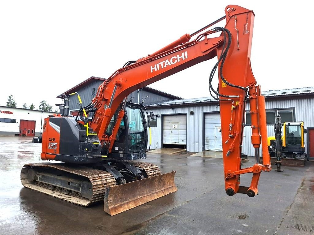 Hitachi ZX135USLC-7 PUSKULEVYLLÄ - حفارات زحافة: صور 5 Hitachi ZX135USLC-7 PUSKULEVYLLÄ - حفارات زحافة: صور 5