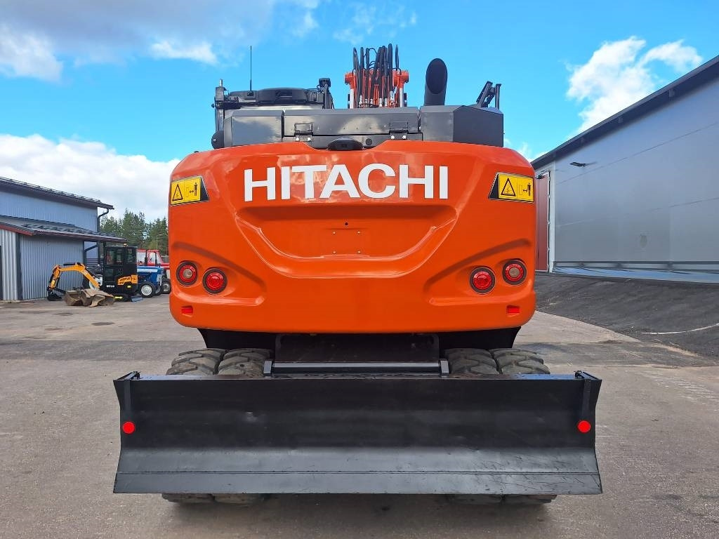 Hitachi ZX155W-7 -STAGE 5- VÄHÄN AJETTU  - حفارة على عجلات: صور 3 Hitachi ZX155W-7 -STAGE 5- VÄHÄN AJETTU  - حفارة على عجلات: صور 3
