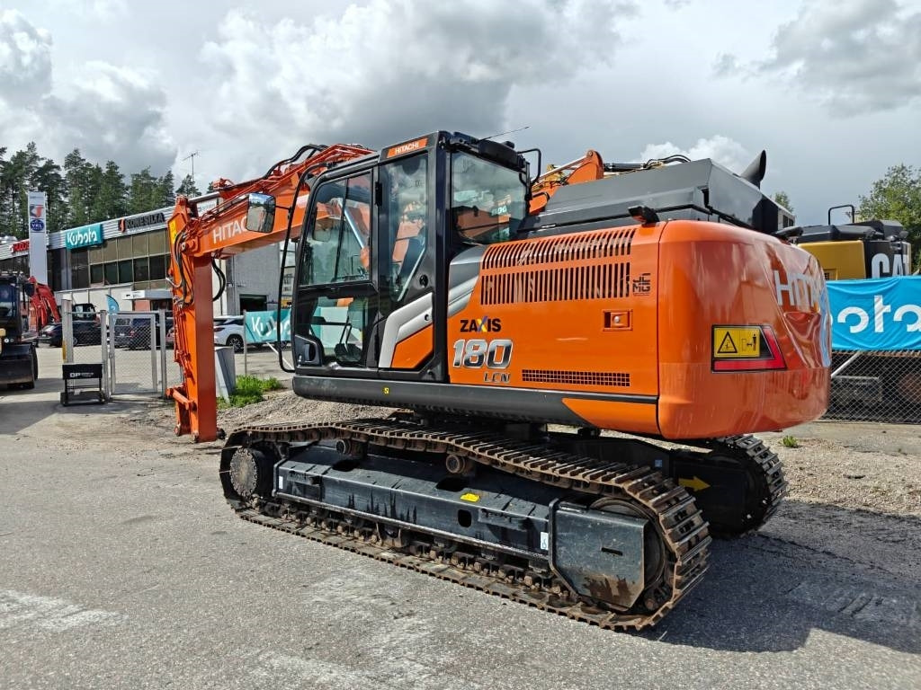 Hitachi ZX180LCN-7 - حفارات زحافة: صور 1 Hitachi ZX180LCN-7 - حفارات زحافة: صور 1