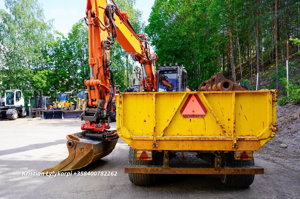 Hitachi ZX180W-7 HUIPPUVARUSTEET STAGE 5 - حفارة على عجلات: صور 3 Hitachi ZX180W-7 HUIPPUVARUSTEET STAGE 5 - حفارة على عجلات: صور 3