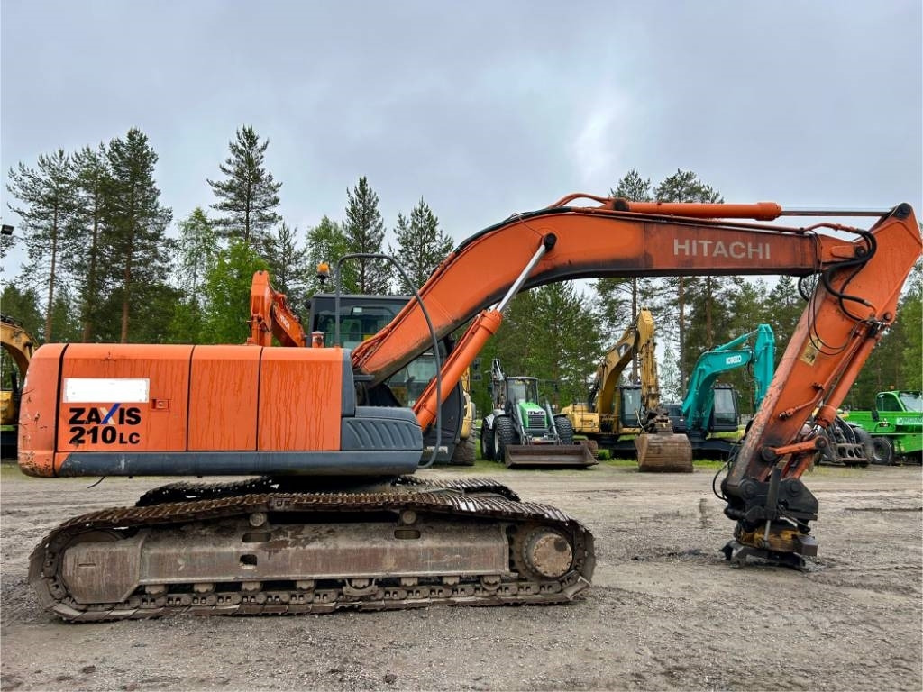 Hitachi ZX210LC-3 - حفارات زحافة: صور 3 Hitachi ZX210LC-3 - حفارات زحافة: صور 3