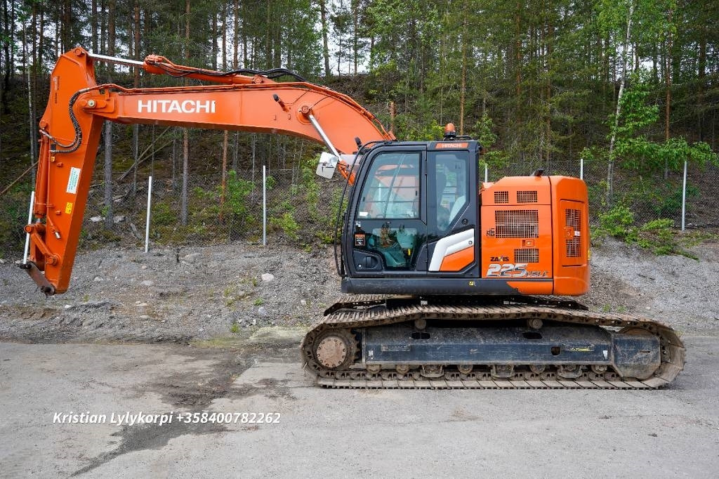 Hitachi ZX225USLC-7 STAGE V - حفارات زحافة: صور 1 Hitachi ZX225USLC-7 STAGE V - حفارات زحافة: صور 1