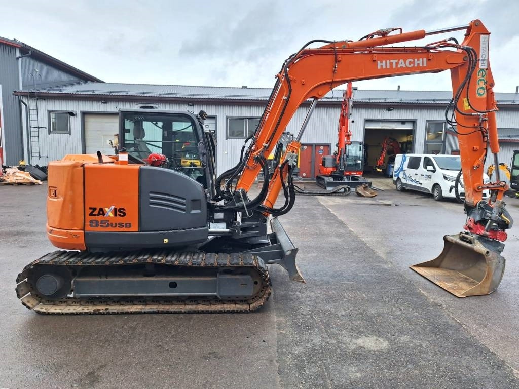 Hitachi ZX85USB-5 PYÖRITTÄJÄLLÄ  - حفارة مصغرة: صور 5 Hitachi ZX85USB-5 PYÖRITTÄJÄLLÄ  - حفارة مصغرة: صور 5