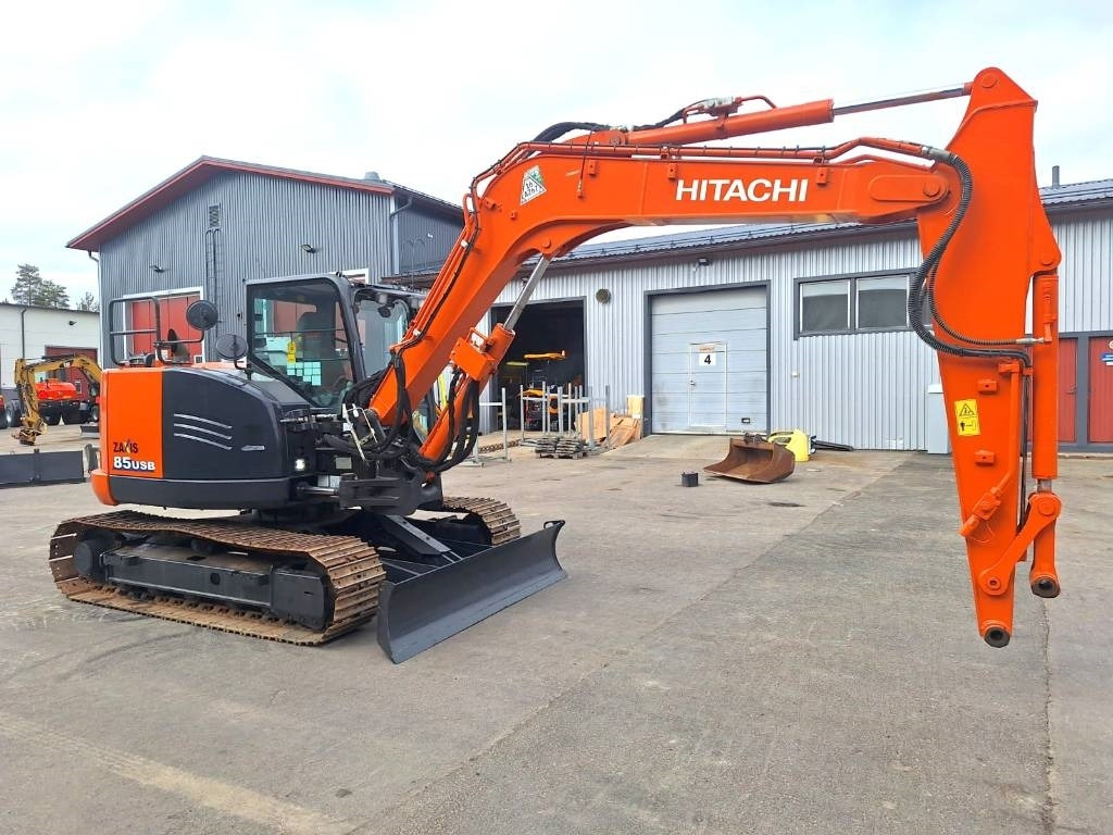 Hitachi ZX85USB-6  - حفارة مصغرة: صور 5 Hitachi ZX85USB-6  - حفارة مصغرة: صور 5