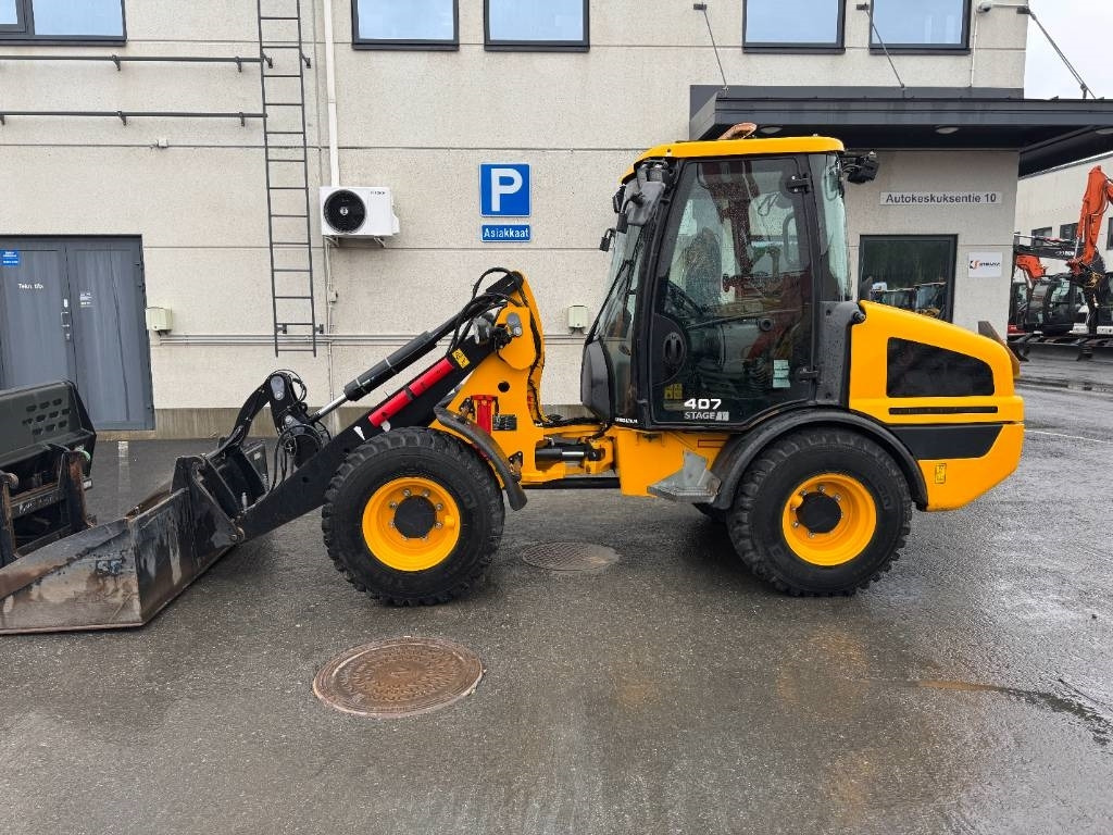 JCB 407 SV RUNSAASTI LISÄVARUSTEITA - اللودر بعجل: صور 2 JCB 407 SV RUNSAASTI LISÄVARUSTEITA - اللودر بعجل: صور 2